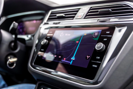 Lexus Navigation System Replacement: Repair or Full Upgrade?