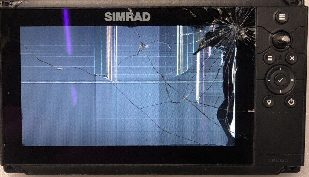 Simrad CRUISE 7 Chartplotter/Multifunction Boat Display 000-14996-001