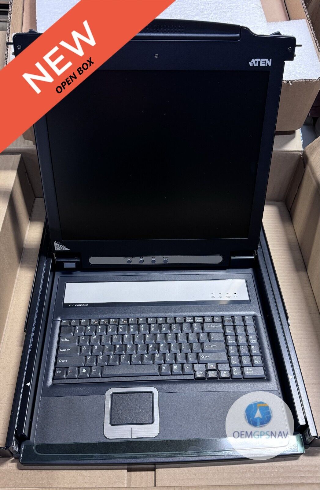 Aten MasterView Max CL1000M Slideaway LCD Single Rail KVM Switch