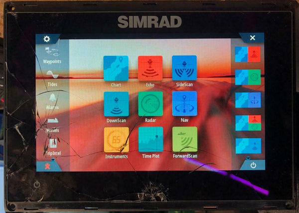 Simrad GO7 XSR Chartplotter/Multifunction Boat Display 000-14448-001
